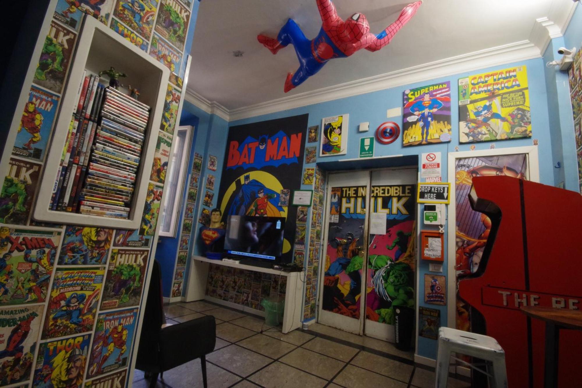 Comics Guesthouse Hostel Рим Екстер'єр фото